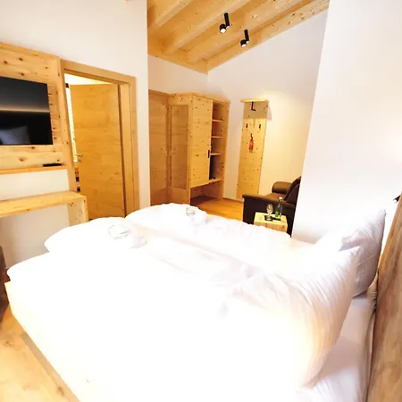 Inn Regnum Zegg Nauders
